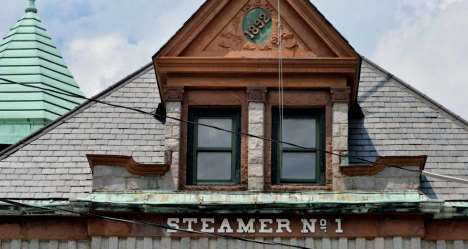 photo by John Carl D'Annibale